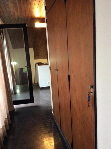 Imagen 18 de 30 de Casa De 5 Dormitorios Con Jardín Y Pileta