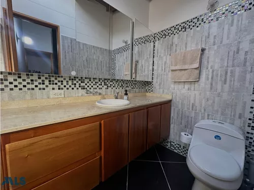 Apartamento Duplex En Venta En Sabaneta Loma San J...(mls#248937)