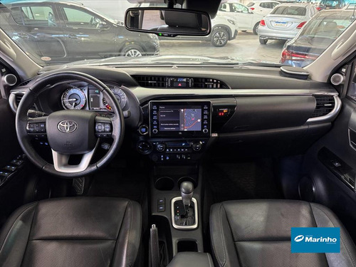 Toyota Hilux 2.8 D-4D TURBO DIESEL CD SRX 4X4 AUTOMÁTICO