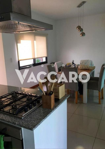 Duplex Venta 3 Habitaciones Barrio Cerrado Moreno Zona Oest
