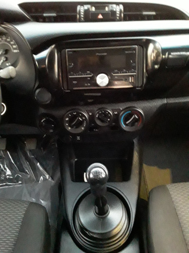 Imagen 14 de 17 de Toyota Hilux 4x4