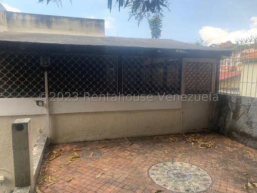 Ms: 23-33142 En Venta Amplia Casa En Las Acacias. A=481m2, 6h, 4b, 3p.