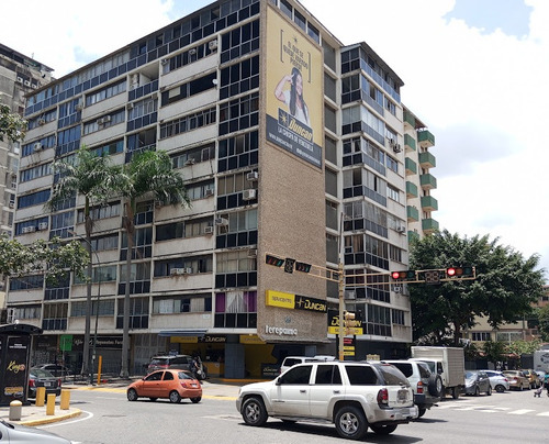 Apartamento En Venta Altamira Sur/ Eddo