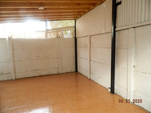 Excelente, Casa 2 Pisos, Los Prados Del Valle