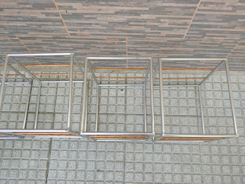 4x Cubos Exhibidores Vidriera Caño Cromado Y Cobre 33x38 Cm (Usado)