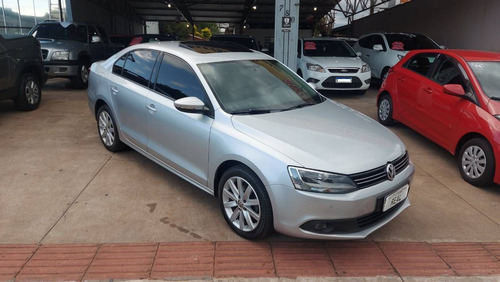 Imagem 2 de 8 de Volkswagen Jetta 2.0 Comfortline Flex 4p Tiptronic