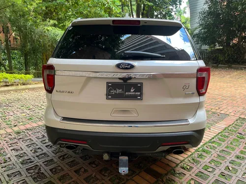 Ford Explorer 2.3 Limited 4x4