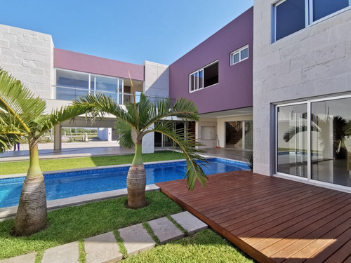 Casa Lujosa En Residencia En Las Palmas Green Con Alberca
