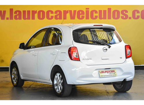 Nissan March 1.6 SV 16V FLEX 4P MANUAL