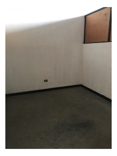 Imagen 11 de 15 de Planta Industrial En Alquiler Guaicay 314 M2
