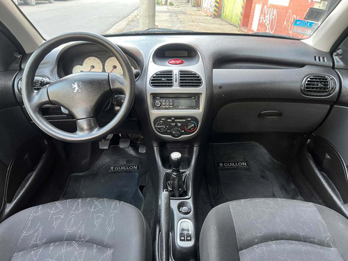 Imagen 12 de 14 de Peugeot 206 2012 1.4 Allure 75cv