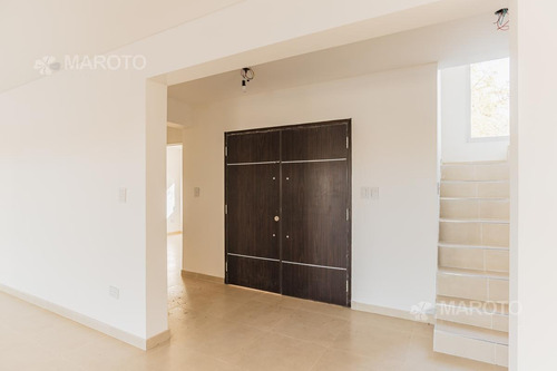 Imagen 16 de 30 de Casa En Venta En El Canton - Maroto Propiedades