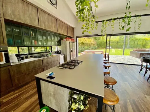 Casa En Arriendo En Rionegro El Tablazo Con Jacuzzi