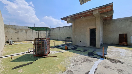 Se Vende Galpón Comercial 368m² - Farmacia La Ganadera Av. Constitución Maracay Jm