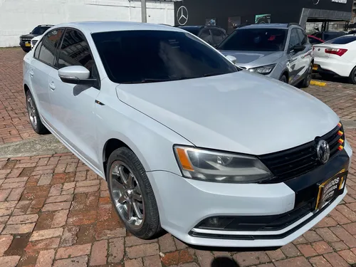 Volkswagen Jetta Trendline Mt 2,0