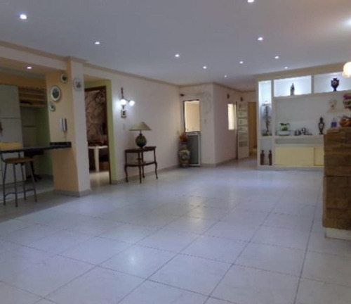 Imagen 2 de 11 de Casa De Categoria Con Piscina Climatizada Zona Centro