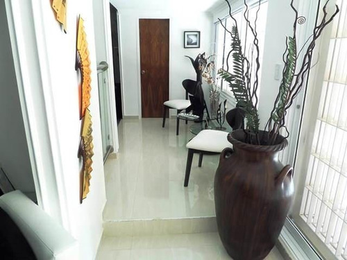 Imagen 12 de 14 de Casa En Venta En Cumbres De Curumo 22-17151 Angela Sánchez 04141417214