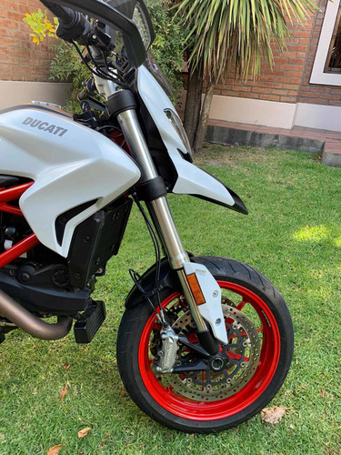 Imagen 10 de 19 de Ducati Hypermotard 939