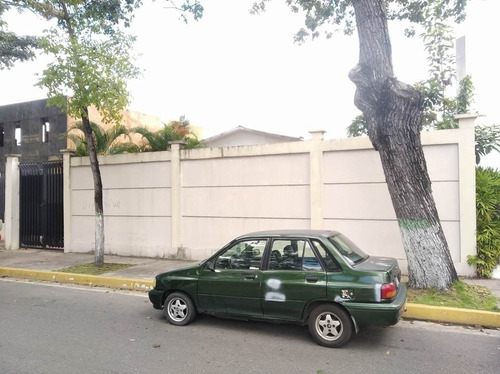 Terreno En Venta Av. Bolívar Y Calle Monagas