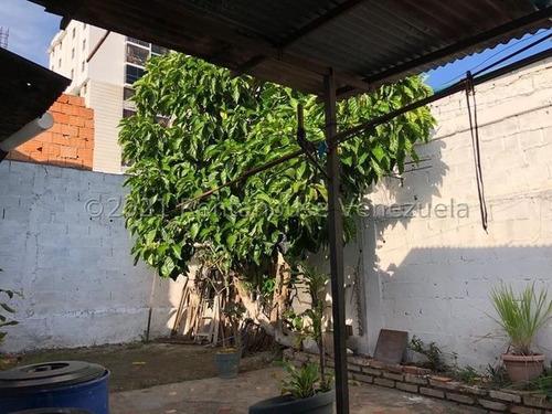 Imagen 15 de 18 de Casa Comercial Centro Barquisimeto, Todos Los Servicios, Excelente Ubicación, Para Uso Comercial O Residencia. Inf. 0424-5620928 Flex 22-11804 Z25