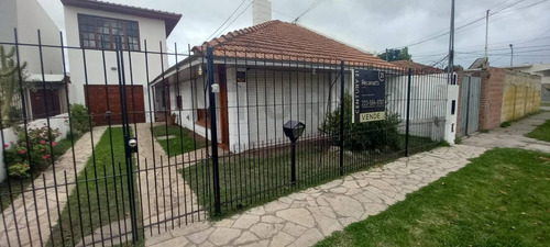 Oportunidad: 2 Chalets Y Departamento (ideal 2 Familias)