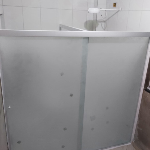 Imagem 2 de 4 de Box De Banheiro