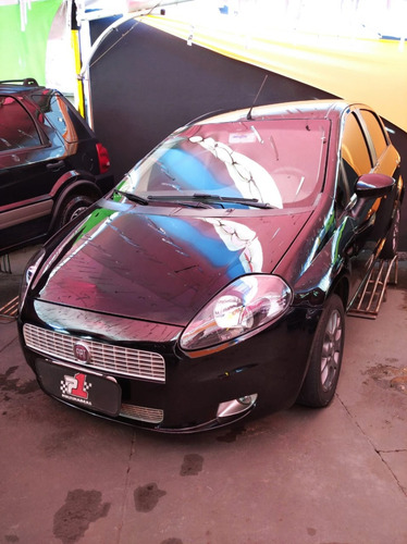 Imagem 1 de 4 de Fiat Punto