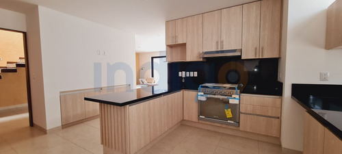 Imagen 11 de 30 de Casa En Venta En Corregidora, Cuatro Recamaras