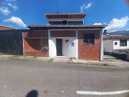 Fd. Se Vende Casa En Lomas Blancas. Fd