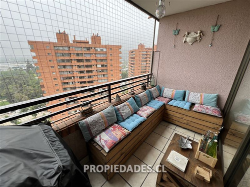 Departamento En Venta De 2 Dorm. En Las Condes