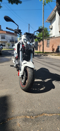 Imagen 1 de 6 de Benelli Tnt135