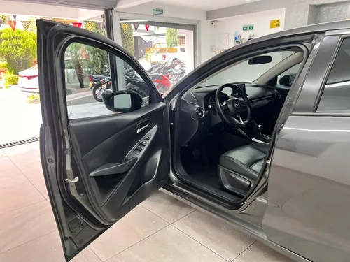 Mazda 2 Touring AT 2020