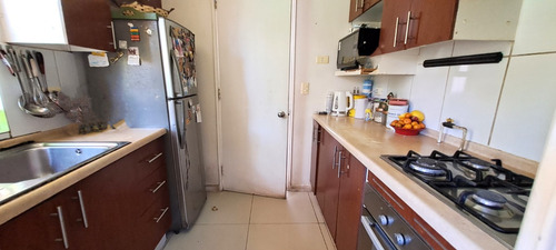 3 Dormitorios (uno Primer Piso) Pasaje Cerrado,buen Barrio