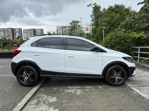 Chevrolet Onix Active