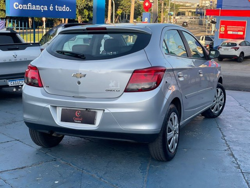 Chevrolet Onix Onix 1.4 MPFI LT 8V FLEX 4P MANUAL