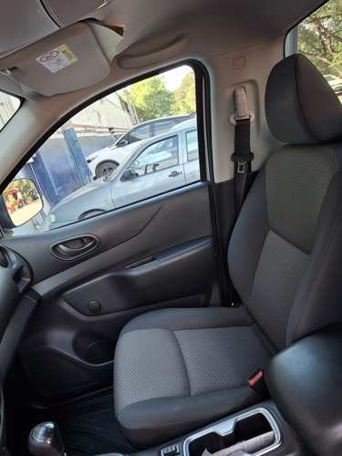 Nissan NP300 2.5 Pick-up Dh Aa Pack Seg Mt