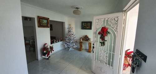 Imagen 14 de 27 de Se Vende Casa En Residencial Del Arco (vista Alegre)