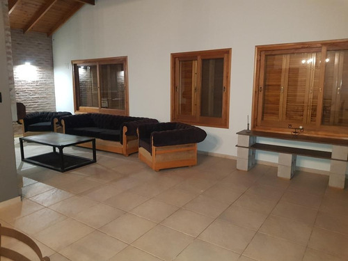 Imagen 11 de 22 de Casa Quinta En Venta - 3 Dormitorios 2 Baños - 220mts2- 9 De Julio