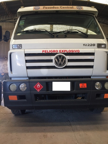 Volkswagen 17-220 Tractor 2014 Empresa Vende Por Renovación!