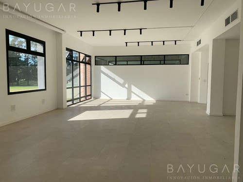 Imagen 17 de 24 de Alquiler / Oficina Coworking En Parque Austral / Bayugar Negocios Inmobiliarios