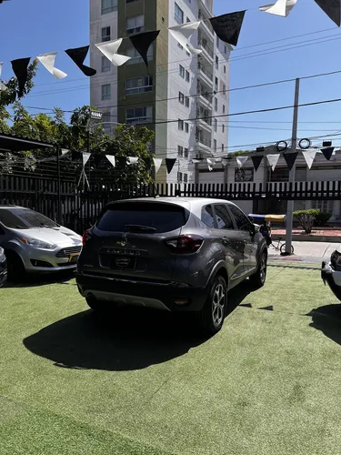 Renault Captur 1.3 T Iconic Cvt