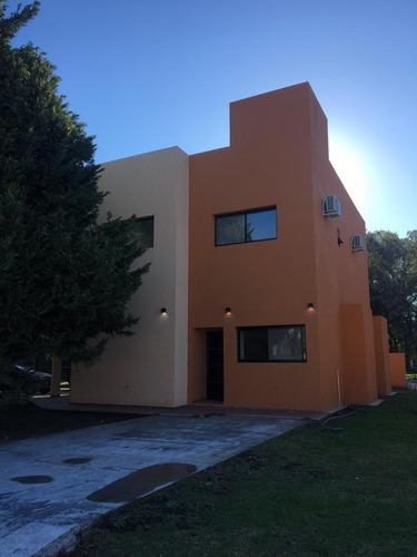 Imagen 3 de 4 de Excelente Casa En Alquiler - Country Lomas De San Antonio - Lujan