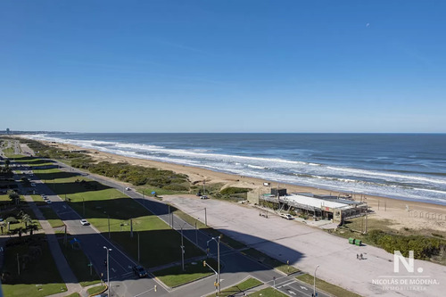 Vende Apartamento De 3 Dormitorios En Tiburon , Punta Del Este