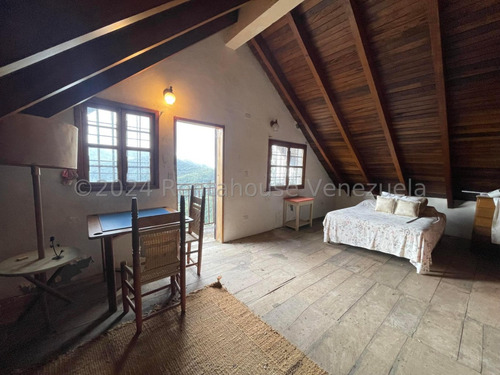 Excelente Casa En Venta En La Colonia Tovar Con 2200 De Terreno Excelente Ubicación Tanque De Agua Excelente Altura Nela 24-18402