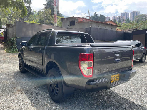Imagen 5 de 14 de Ford Ranger 4x4 Limited 3.2 Perfecto Estado
