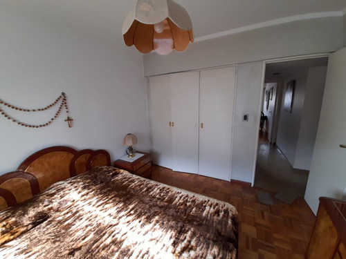 Imagen 11 de 14 de Impecable Y Amplísimo Semipiso A La Calle Con Balcón, Cochera Y Visra Al Mar En Inmejorable Ubicación, 140 M2