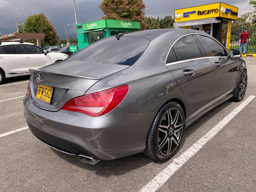 Mercedes Benz Cla200 1.6 At 2014