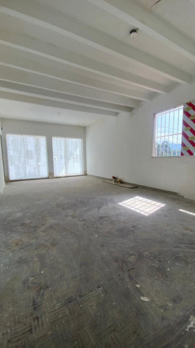 Casa Comercial En Alquiler En El Viñedo (ac)