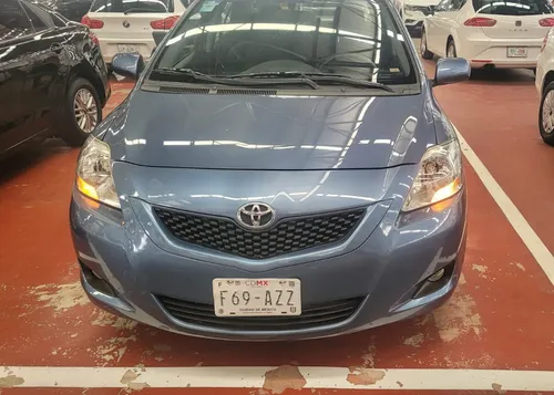 Toyota Yaris 1.5 Premium Sedan At