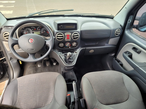 Fiat Doblo 1.8 16v Adventure Xingu Flex 5p